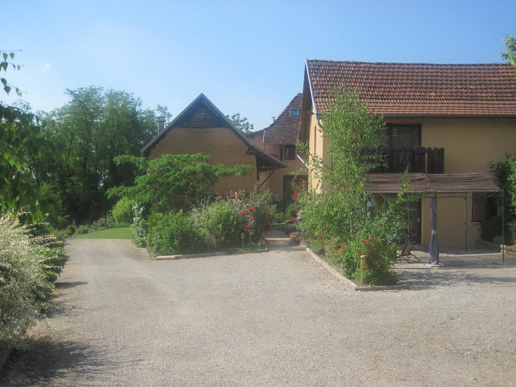 Bed and Breakfast La Parenthese Saint-Genix-sur-Guiers Экстерьер фото